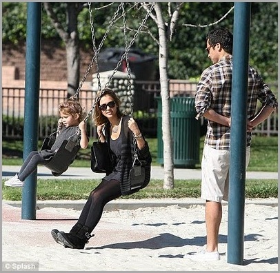 jessica alba and the family