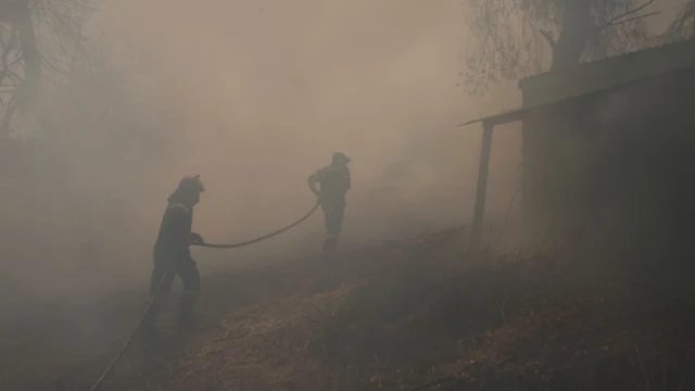 Όλα δείχνουν εμπρησμό στην Εύβοια - Βρέθηκαν στουπιά, μπιτόνια και γκαζάκια