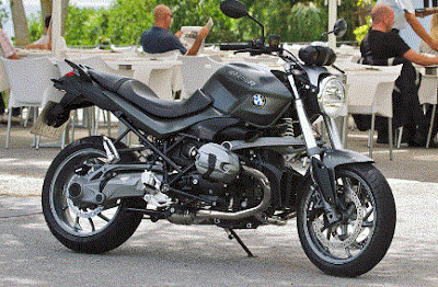 The new version of the BMW R 1200 R in the classical style