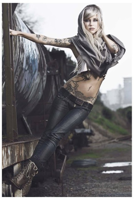 24 year old Finnish Sara Fabel first grabbed by art when I caught a glimpse
