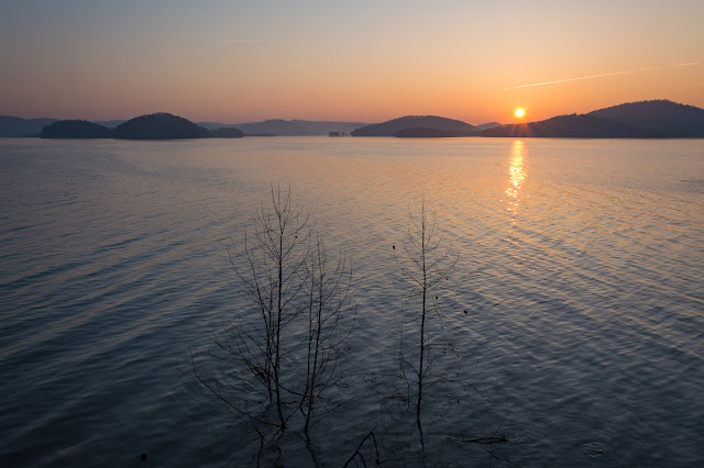 Broken Bow Lake Sunrise