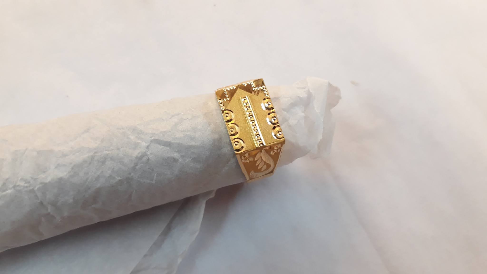 #goldringformen #ringgoldformens #engagementring #latestgoldringdesigns  #engagementringformen  #latestgentsring #gentsboxring  #gentsring #ringformen #goldringdesigns #GOLDRINGDESIGNSFORMENWITHWEIGHT #menringcollection #ringformenwithprice #goldring #mensgoldring #latestgoldring #ring #samantajewellers