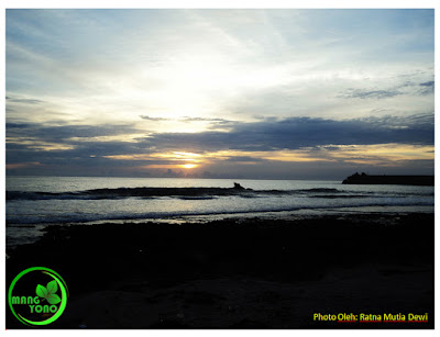 unset di Ujung Pantai Lhoknga (Photo Oleh: Ratna Mtia Dewi)