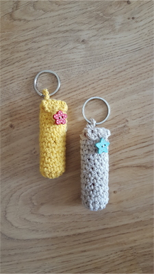 Crochet lip balm keychain cozy - tutorial and pattern