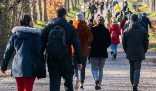 Je mehr Menschen auf der Welt, desto größer ist die Wahrscheinlichkeit, dass weitere Infektionskrankheiten auftauchen