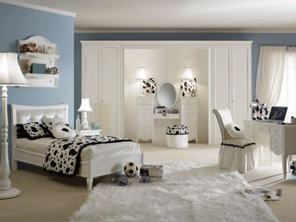 Girls Bedroom Design Idea of Luxury and Classic by Pm4-5