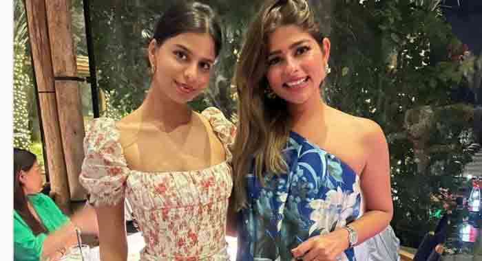 News,World,international,Dubai,Gulf,Entertainment,Social-Media, Suhana Khan Poses With Her Doppelganger From Pakistan In A Viral Photo