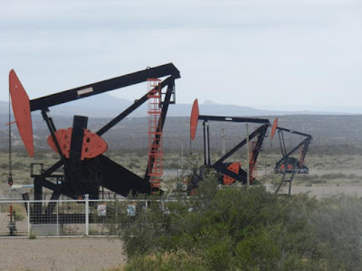 Suspensiones reviven los fantasmas de los despidos en la comarca petrolera