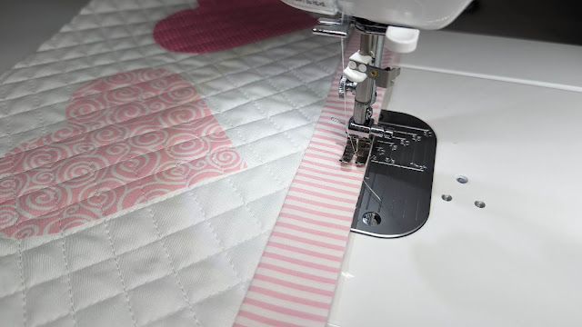 Using striped fabric for quilt binding