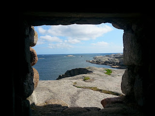 cave window