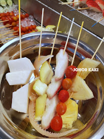 BM High School Lok Lok (Fresh Fruit Rojak)