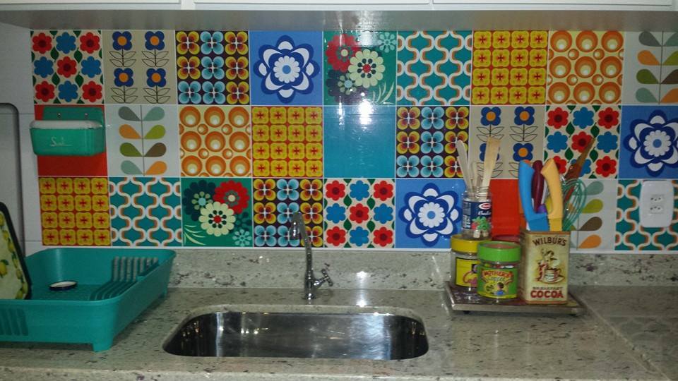 Cozinha com adesivos Anos 70