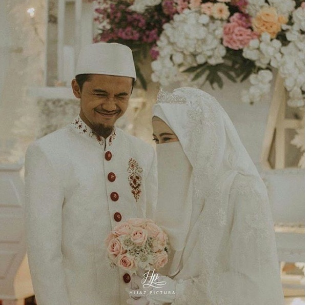 Foto Pengantin Muslimah Bercadar  