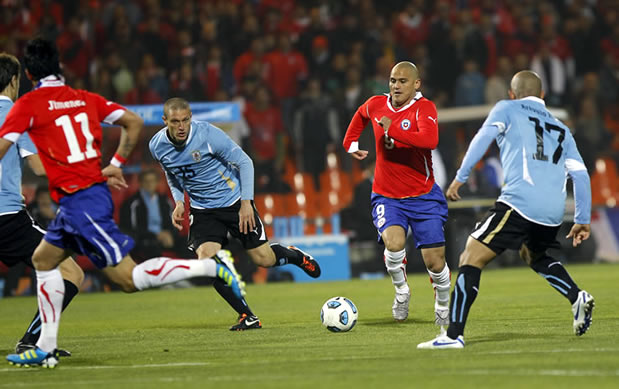 Uruguay+vs+Chile+Copa+America+2011+2.jpg