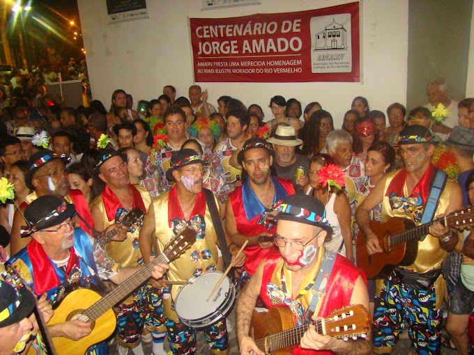  Terça-feira  tem Paroano Sai Milhó na Varanda do Sesi