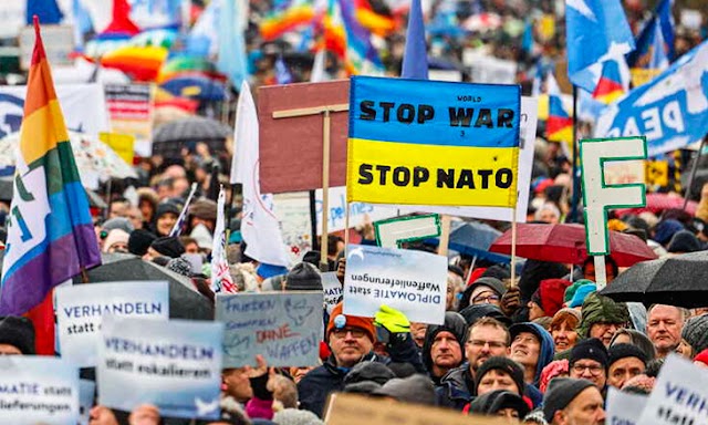 Guerra na Ucrânia: Mais de 10 mil pessoas protestam em Berlim