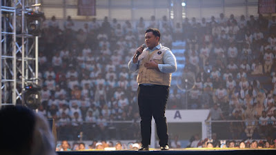 Ribuan Relawan Prabowo Kami Ikut Meriahkan PRAKA KONSER di DBL Arena Surabaya