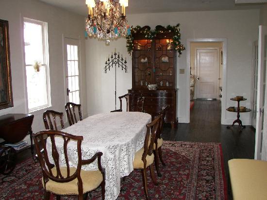 Antique Dining Room Furniture