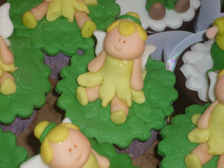 doce cupcake 3d decorado sininho