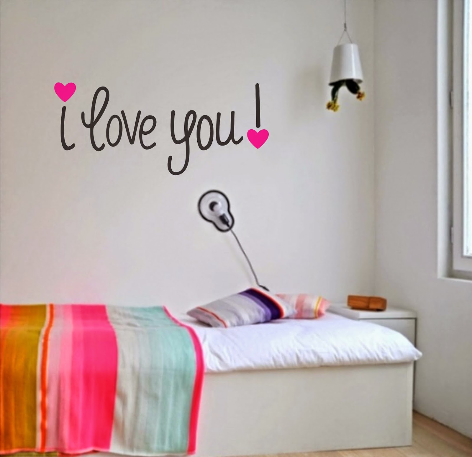 Se vocª quer colocar uma frase mas n£o sabe onde achar frase pronta ou n£o quer pintar o quarto vocª pode procurar em revistas velhas