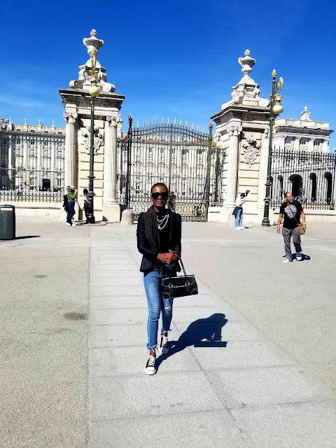 First Time Exploring Madrid: Casual Vacation Outfit