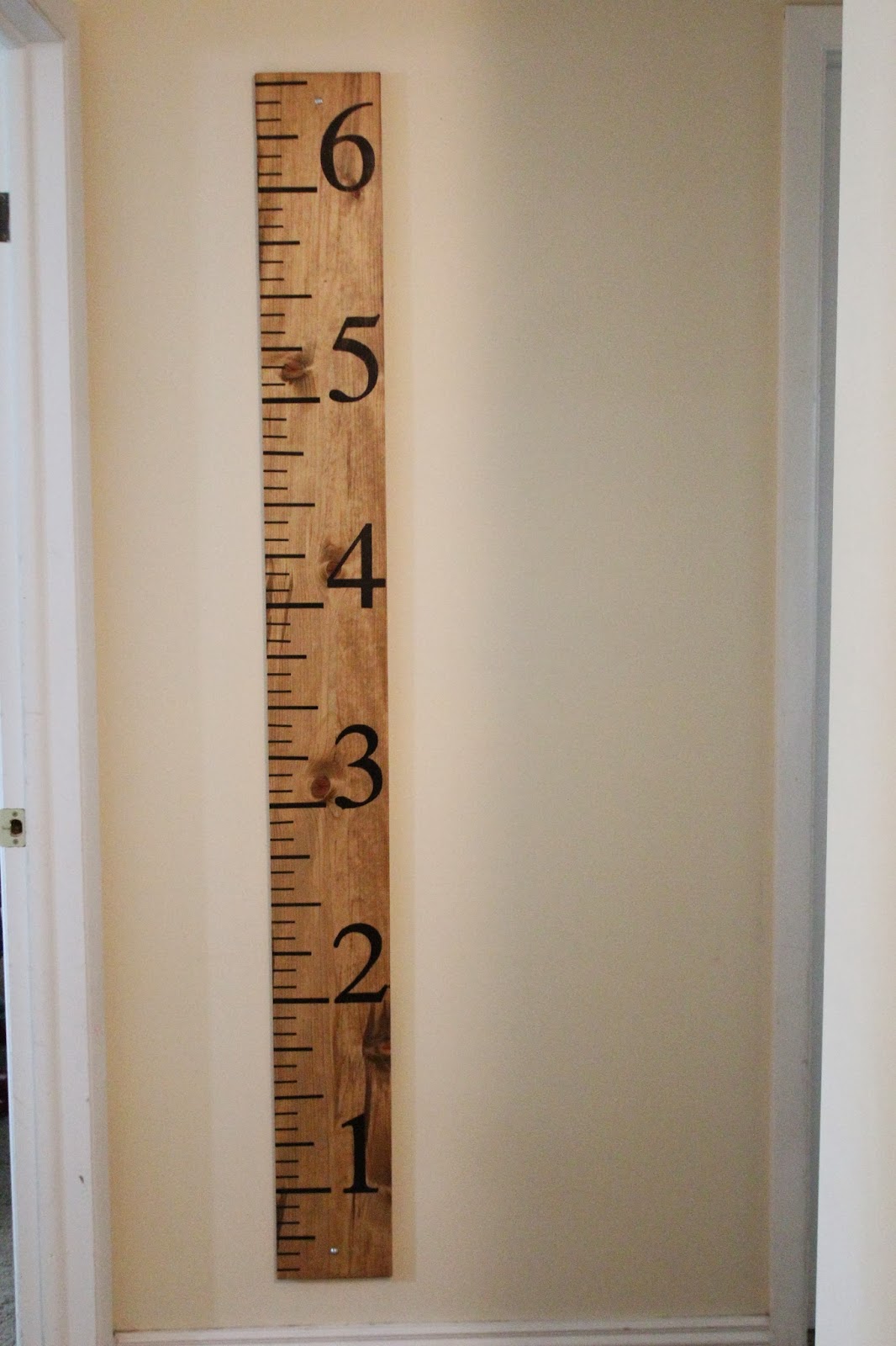 Mommy Vignettes: Wood Growth Chart Tutorial