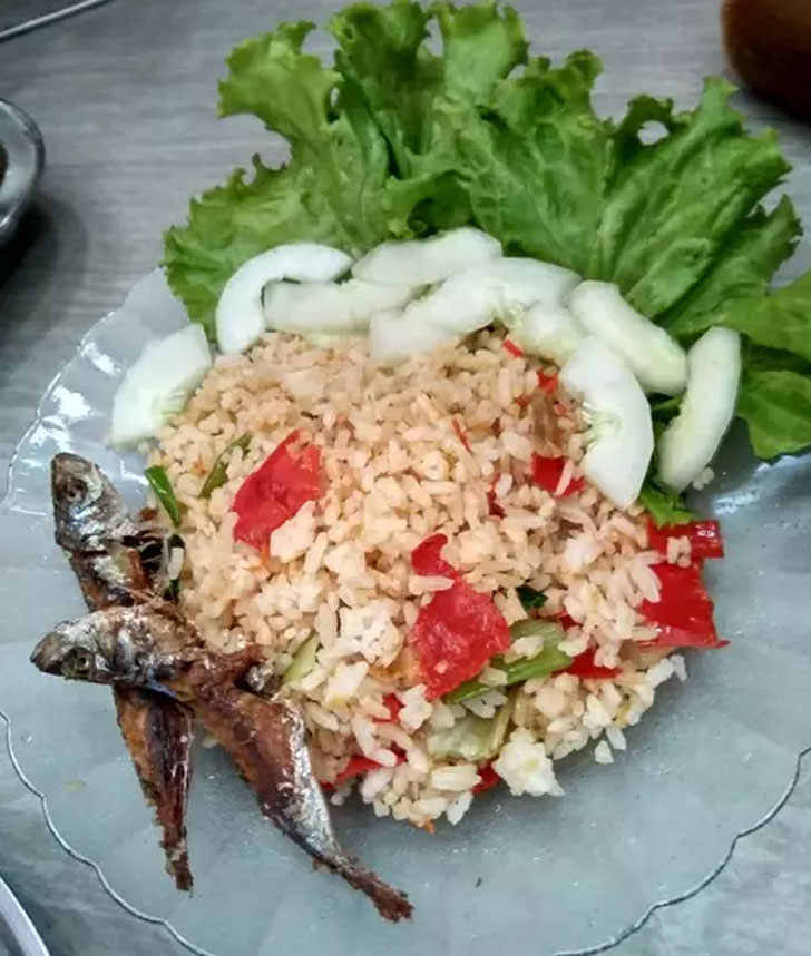 Resep Nasi Goreng Jawa Pedas Ikan Teri