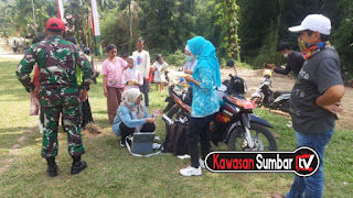 Personil TMMD/N ke 111 Laksanakan Penyuntikan Rabies untuk Hewan Peliharaan