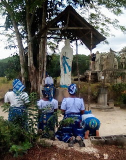 Marian devotees praying