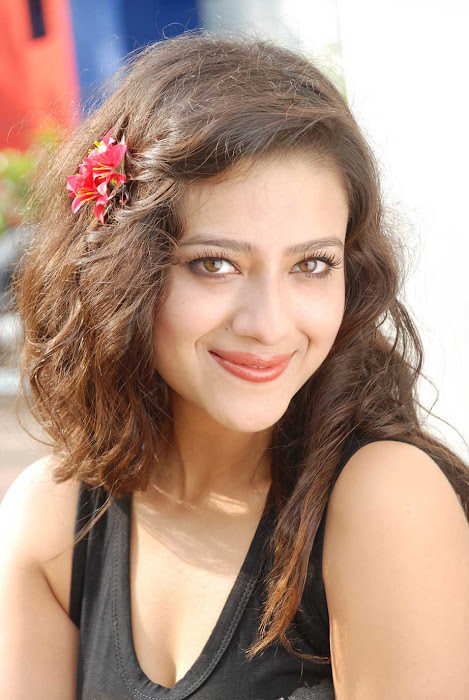 madalasa sharma new , madalasa sharma actress pics