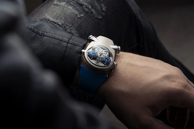 MB&F Horological Machine No.10 Bulldog in titanium