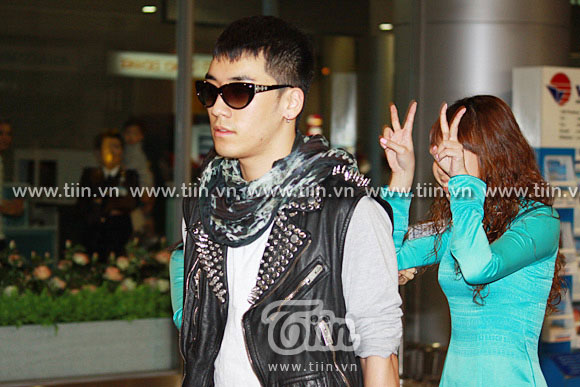 Big Bang's Arrival in Vietnam