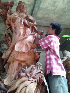 http://produksijepara.blogspot.com/2016/03/kerajinan-seni-patung-kayu-jepara.html