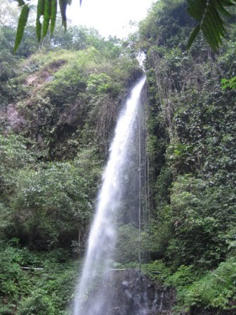 Wisata Air Terjun Grenjengan Mojokerto