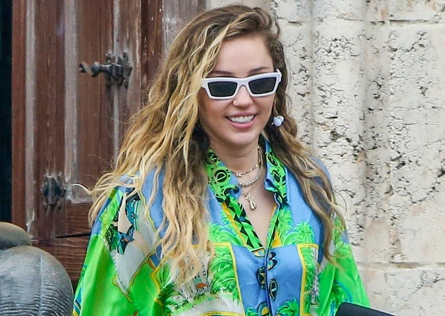 Miley Cyrus  - Visiting the Versace Mansion in Miami