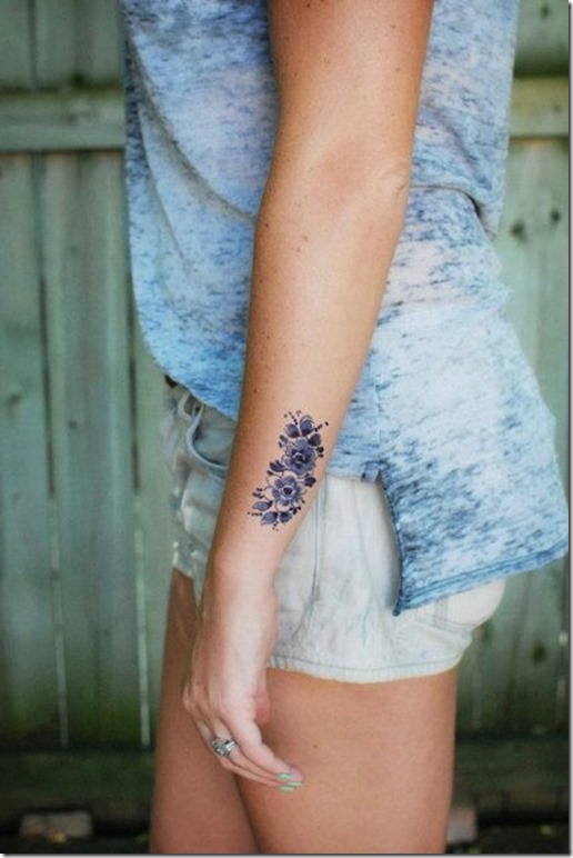 chic_floral_tatouage_poignet