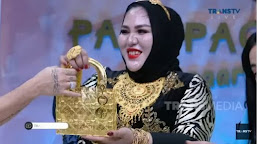 Wanita ini Viral Karena Beli Tas Emas Seharga Rp 500 Juta, : Alhamdulillah Saya Bukan Istri Pejabat