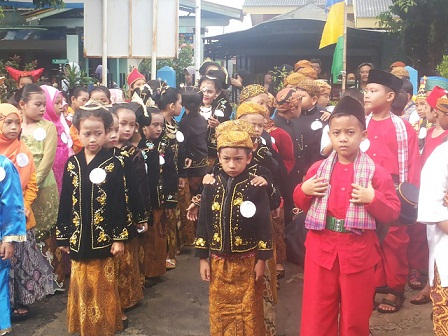 Kartinian SDN Mekarjaya 10 untuk Membentuk Karakter