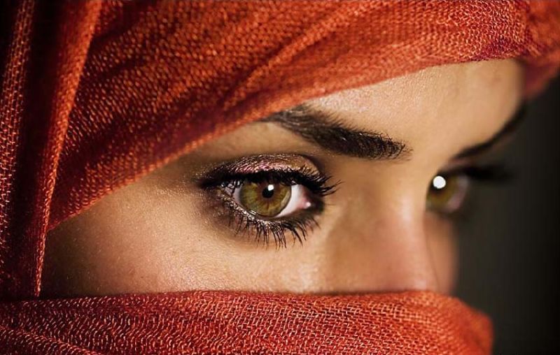Gorgeous Veiling Eyes Pictures