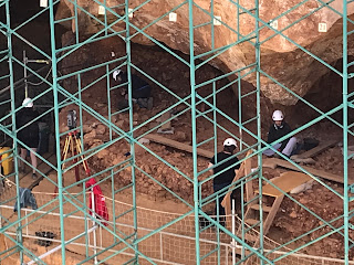 Pleistocene: Atapuerca site  (by E.V.Pita, 2023)/ Pleistoceno: Yacimiento de Atapuerca / O xacemento de Atapuerca  (E. V. Pita, 2023) https://archeopolis.blogspot.com/2023/07/paleolithic-atapuerca-site-paleolitico.html