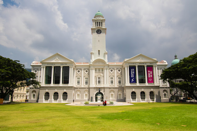 Victoria Theatre con la torre dell'orologio-Padang (Quartiere coloniale)-Singapore