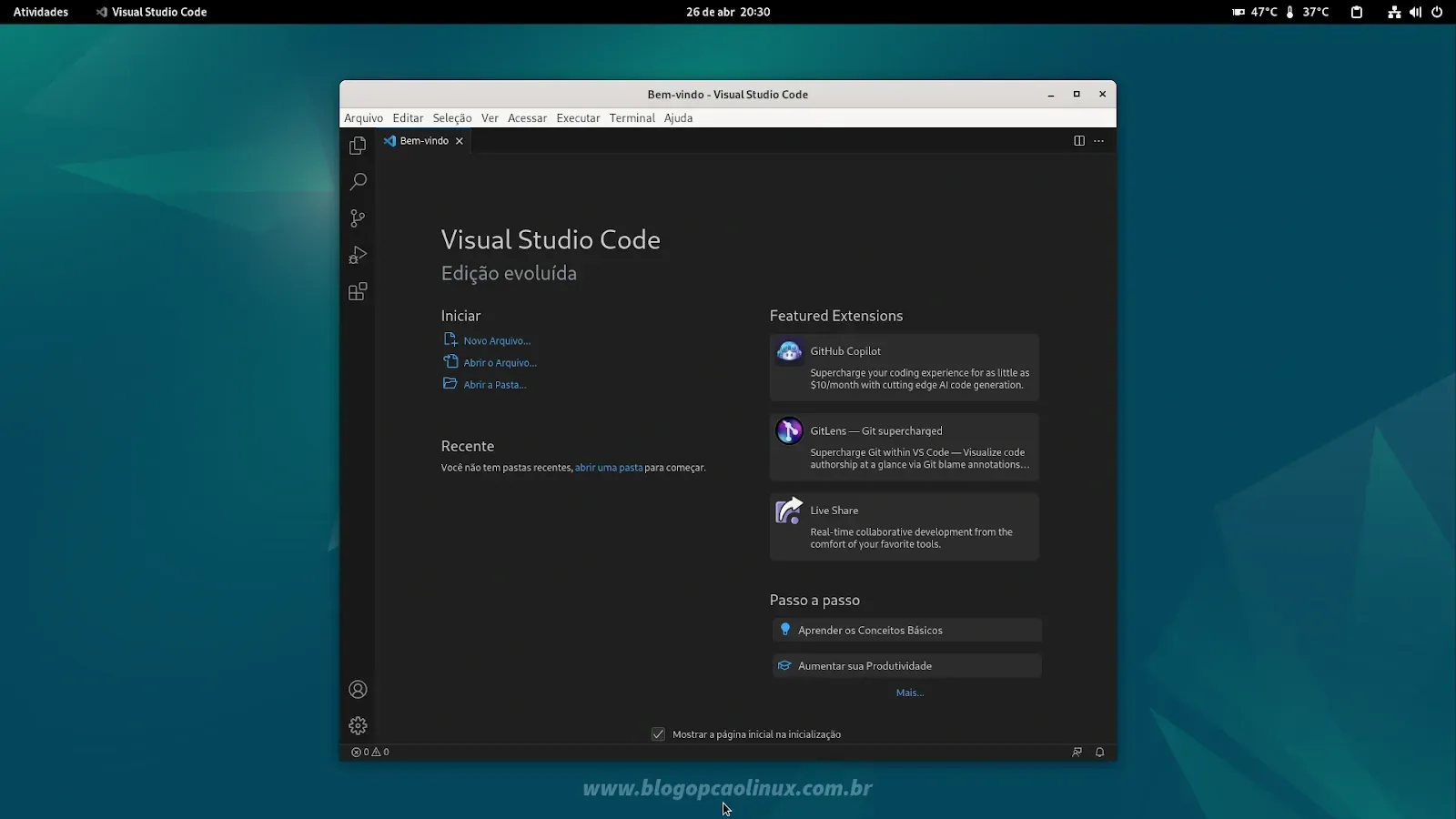 Visual Studio Code executando no Debian 12 (Bookworm) com o ambiente de desktop GNOME Shell