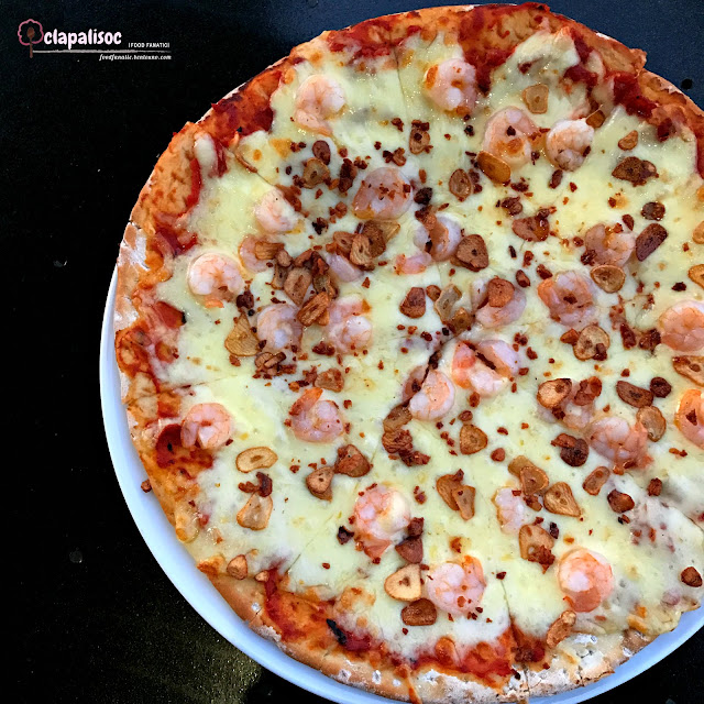 Garlic and Shrimp Pizza from Firefly Roofdeck Bar