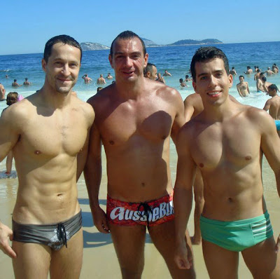 Swimpixx blog for sexy speedos, free pics of speedo men, hot men in speedos and swimwear. Brazilian homens nos sungas abraco sunga