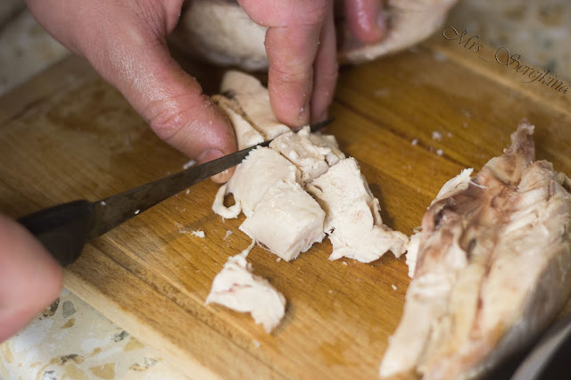 Garnet bracelet: step 5. Choping chicken