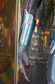 Vers Starforce costume gauntlet glove Captain Marvel