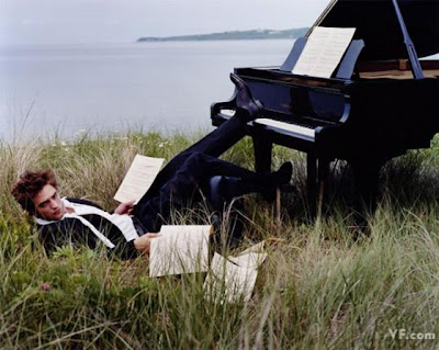 robert pattinson vanity fair photo shoot piano. from the vanity fair shoot