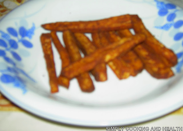 Plantains fried like French fries