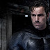 Zack Snyder revela nova imagem de Ben Affleck em "Batman v Superman"