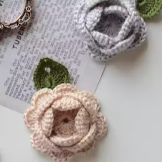 Bellas y Tiernas Rosas Apliques a Crochet